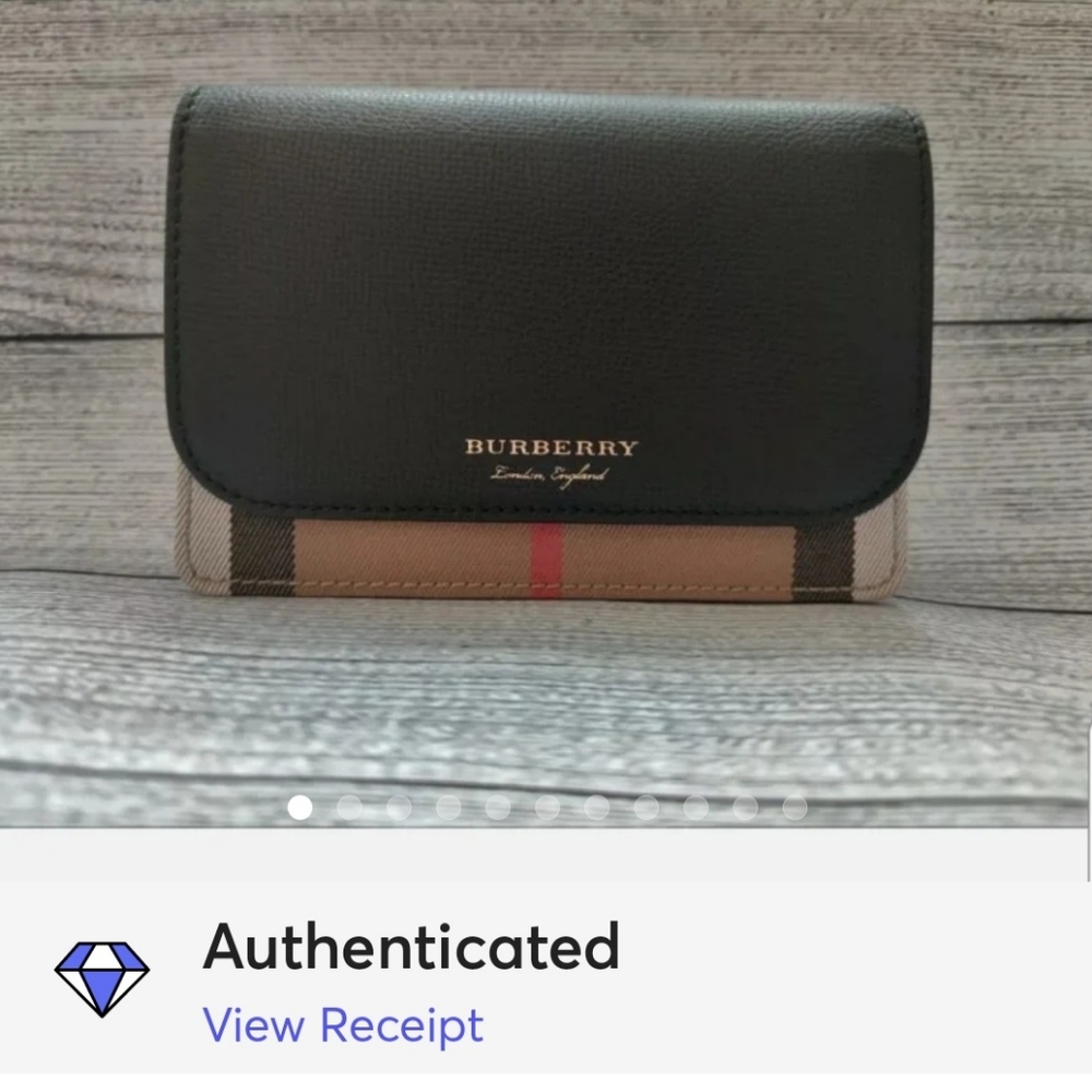 Burberry Hampshire Crossbody/CLUTCH bag.